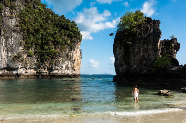 Koh Hong: Lagoon, Beaches & the Islands of Krabi