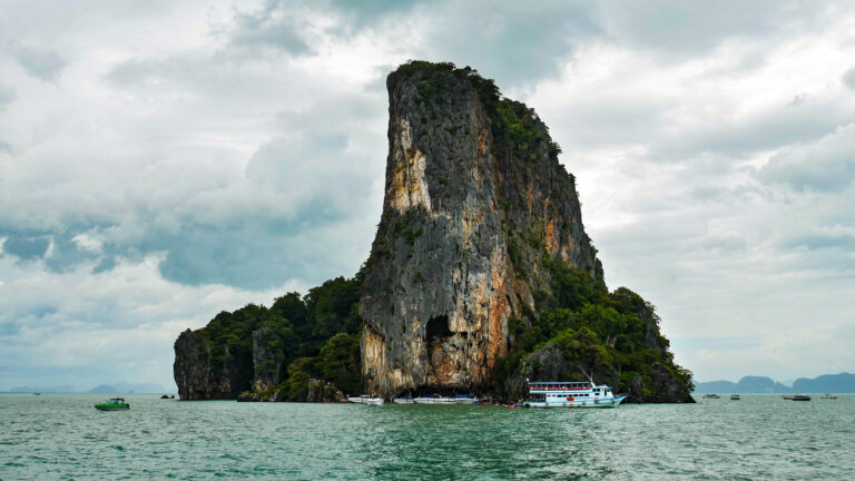 Phang Nga : Falaises Calcaires, Kayak & Villages sur l’Eau
